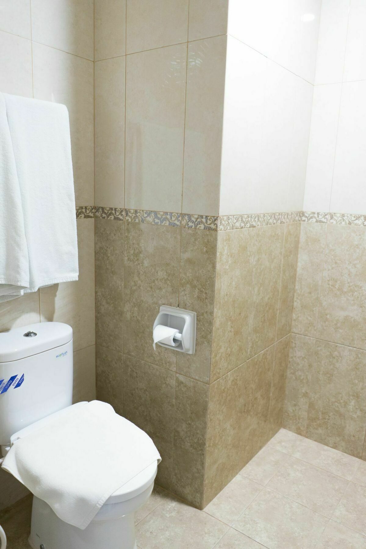 סוראבאיה I&M Hotel מראה חיצוני תמונה